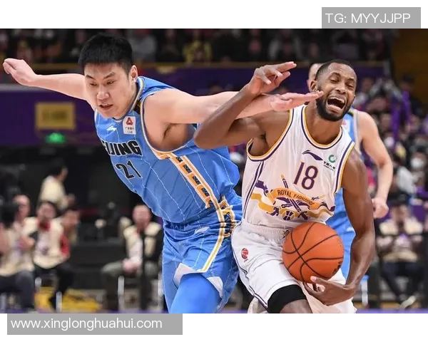 CBA精彩回放深圳对阵辽宁的激烈比赛全程回顾与分析