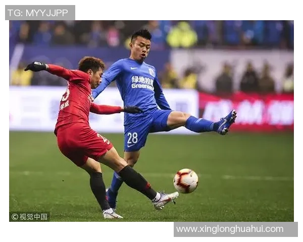 曼联迎战阿尔马克期待逆转局势全力争胜展现球队实力与斗志